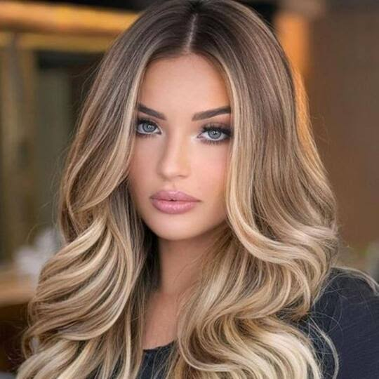 Blonde Wavy Balayage Hairstyle